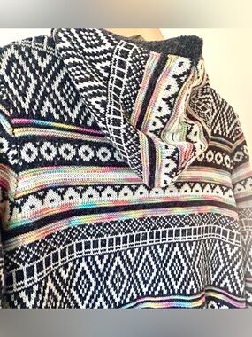 Cozy Knit Cardigan with Hood & Front Pockets, Geometric • Women’s Small